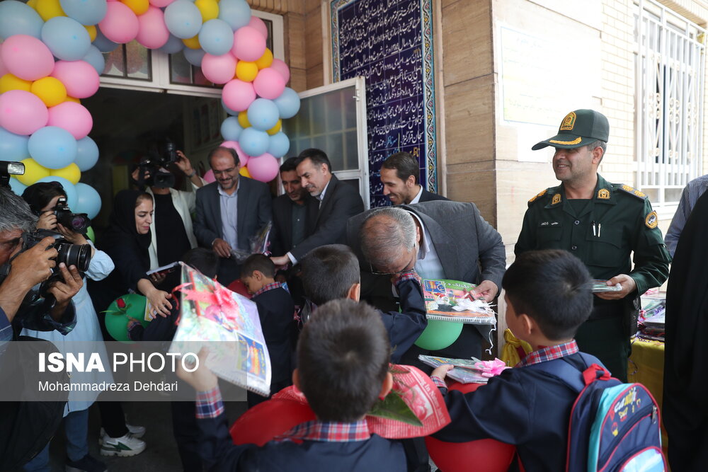 جشن روز شکوفه‌ها در شیراز