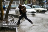 بارندگی و وزش باد شدید در ۱۳ استان / کاهش دمای شرق کشور