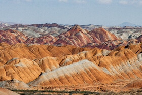 کوه‌های رنگین کمانی زنجان