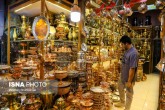 تصاویر / خرید مسافران نوروزی در بازار اصفهان